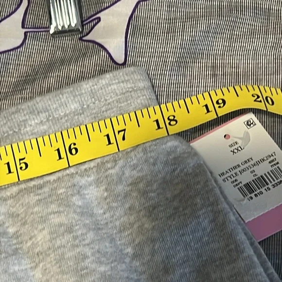 Hello Kitty Mini Graphic Skirt - Heather Gray - size XXL - NEW - Picture 9 of 13